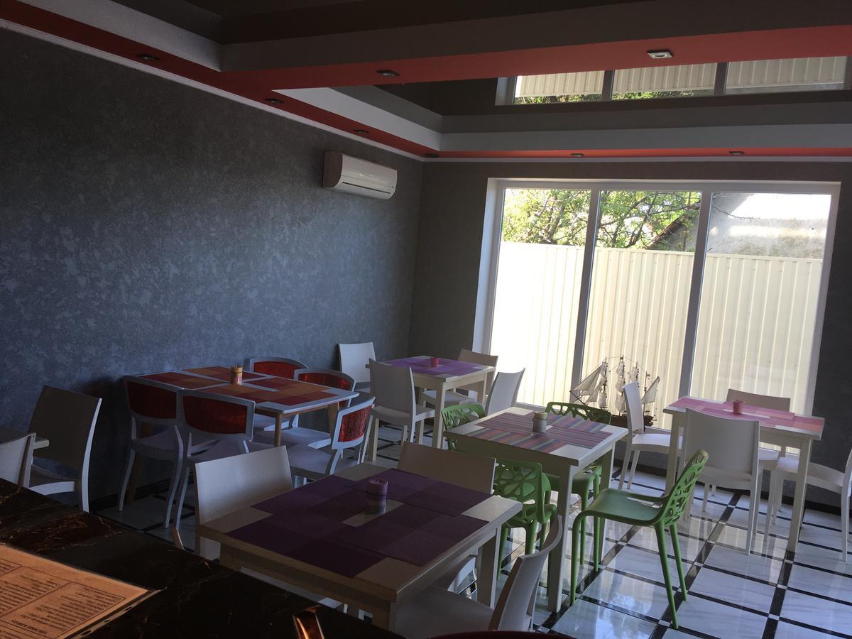 לינה וארוחת בוקר זאטוקה Kauri מראה חיצוני תמונה