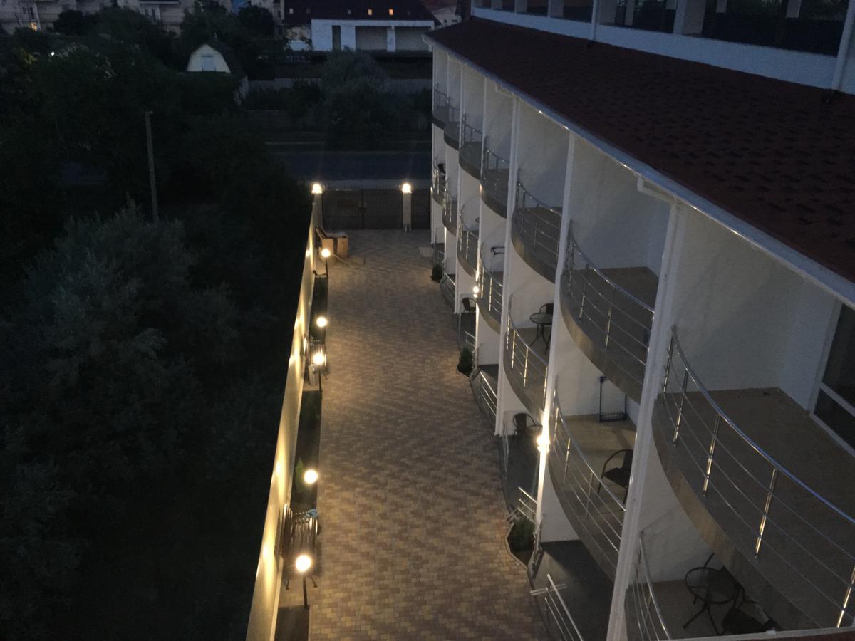 לינה וארוחת בוקר זאטוקה Kauri מראה חיצוני תמונה